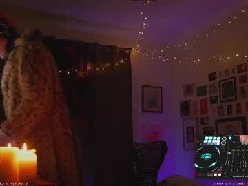 fernydew — 2025-08-18 12:25 fernydew — 2025-08-18 12:25