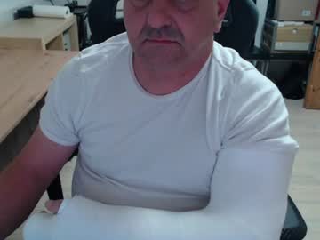 yoschi1976 — 2025-10-26 13:34 yoschi1976 — 2025-10-26 13:34